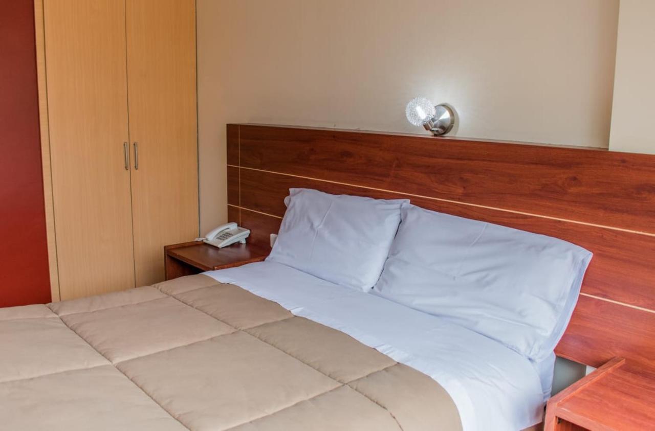 Hotel Flor De Los Andes Tulcán Zewnętrze zdjęcie